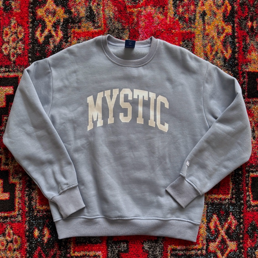 NWOT Mystic CT Crewneck